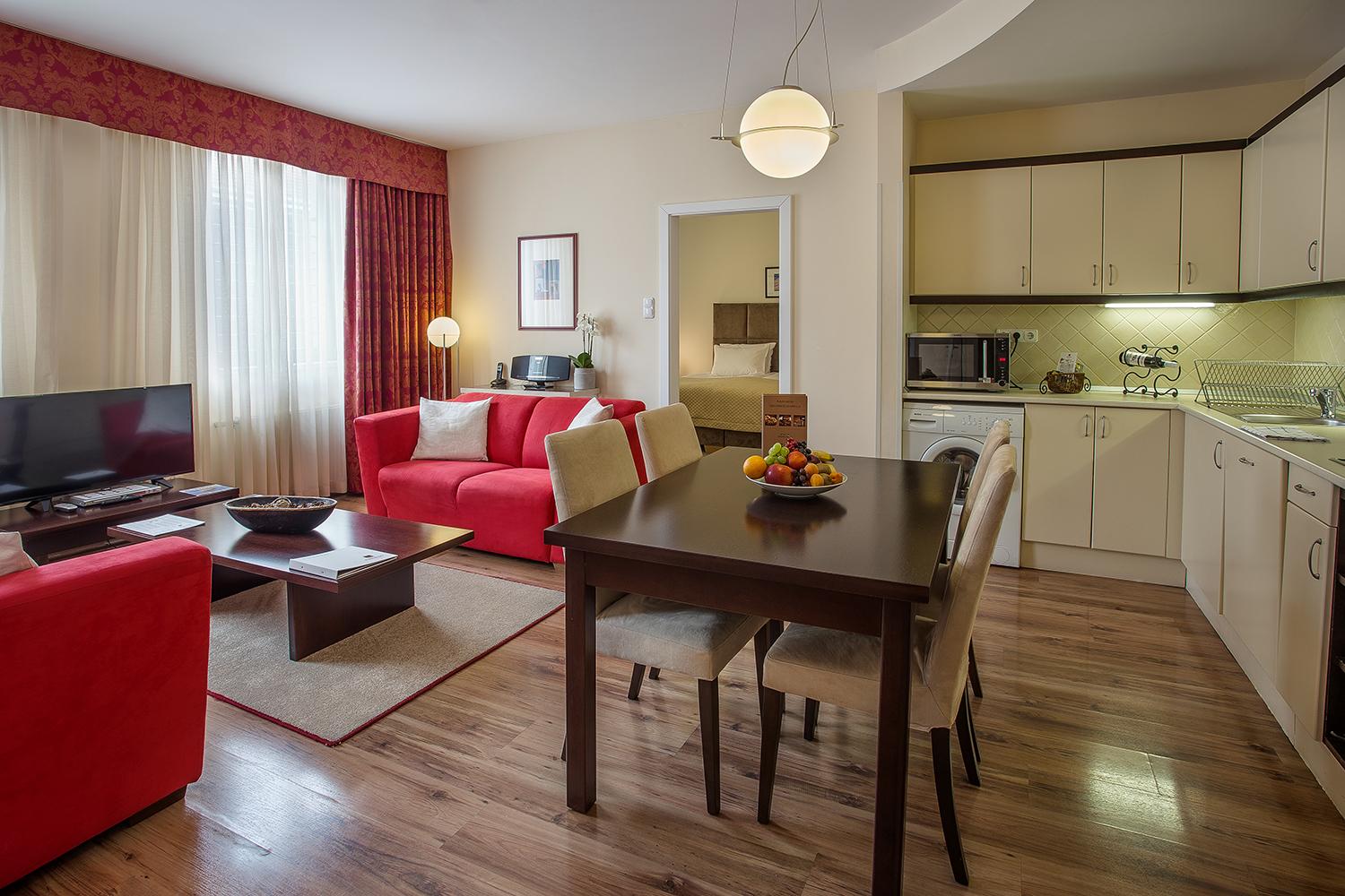 Mamaison Residence Izabella Будапеща Екстериор снимка