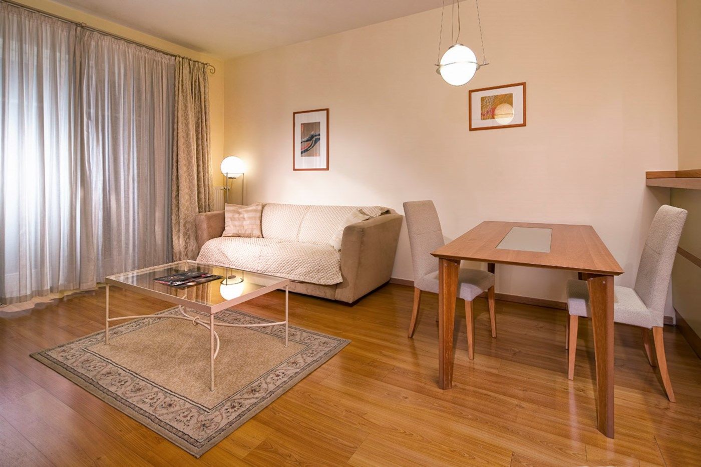 Mamaison Residence Izabella Будапеща Интериор снимка